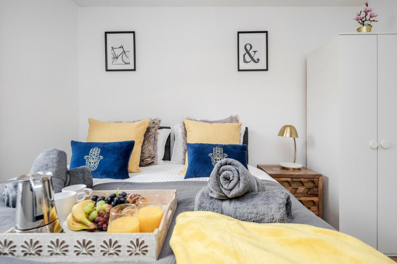 Stunning 2-Bed Apt - Free Parking - Camden - Central - Zoo - Shop - Events Londres Exterior foto
